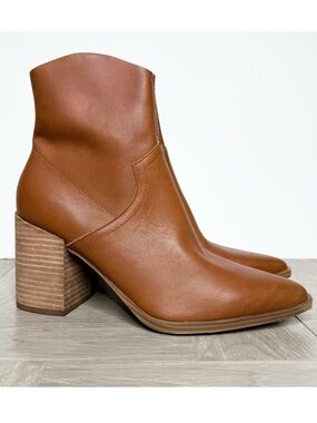 Steve Madden Cate Brown Leather Stacked Heel Bootie 10M